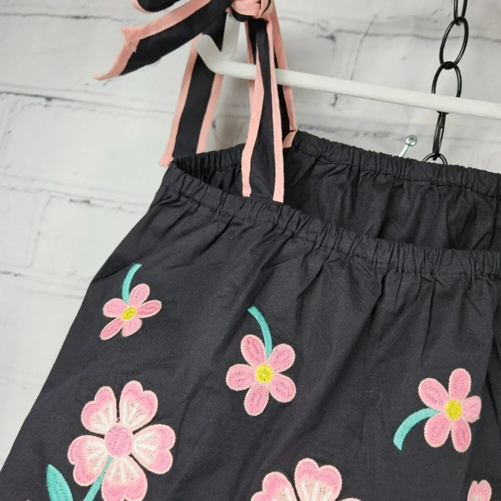 So Me Floral Embroidered Black Crop Top Shorts Set Womens S Summer Vacation NWT - Picture 8 of 13